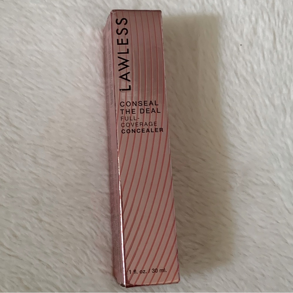 Lawless Concealer in shade Blushed Honey